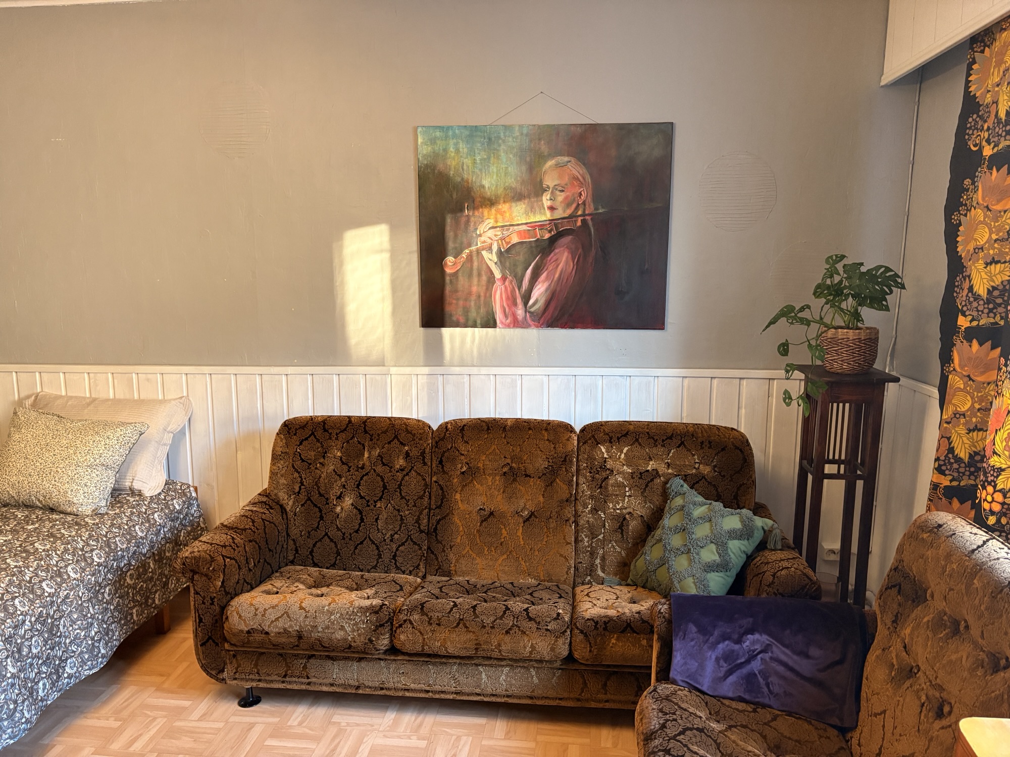 img_8910.jpg Olohuone